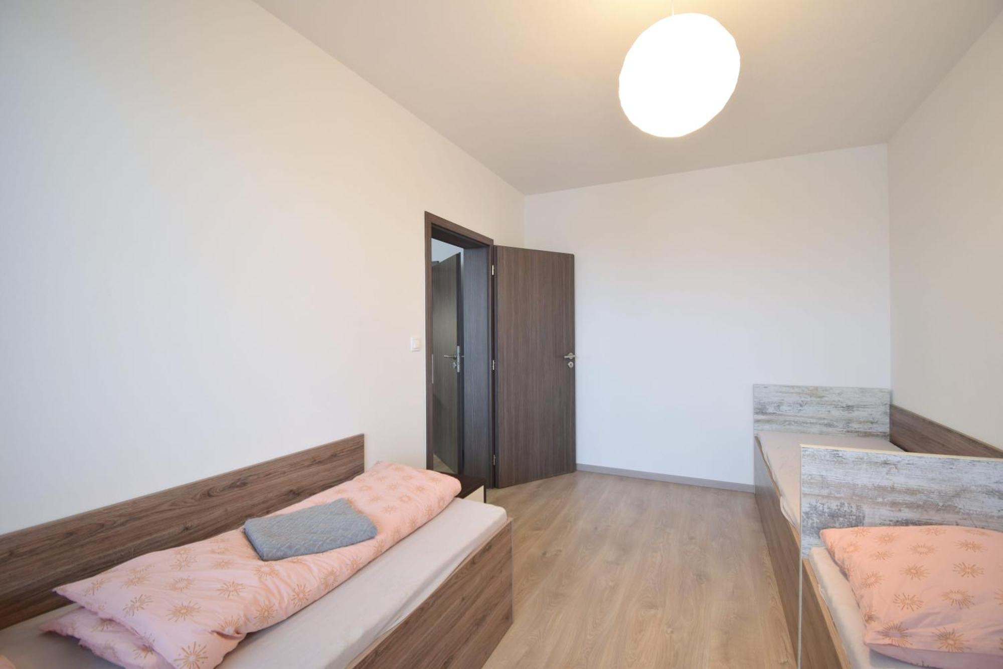 Apartman Zlatovska 22B Trenčín Exteriör bild