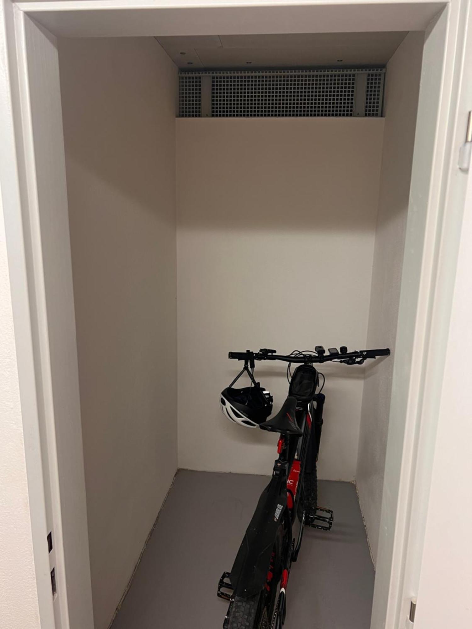 Apartman Zlatovska 22B Trenčín Exteriör bild